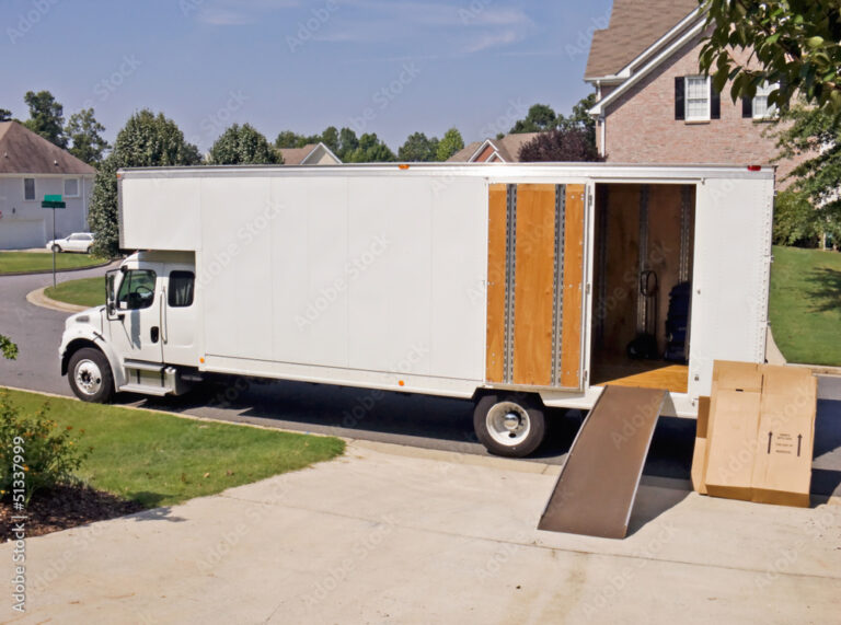 moving-truck-stockpack-adobe-stock