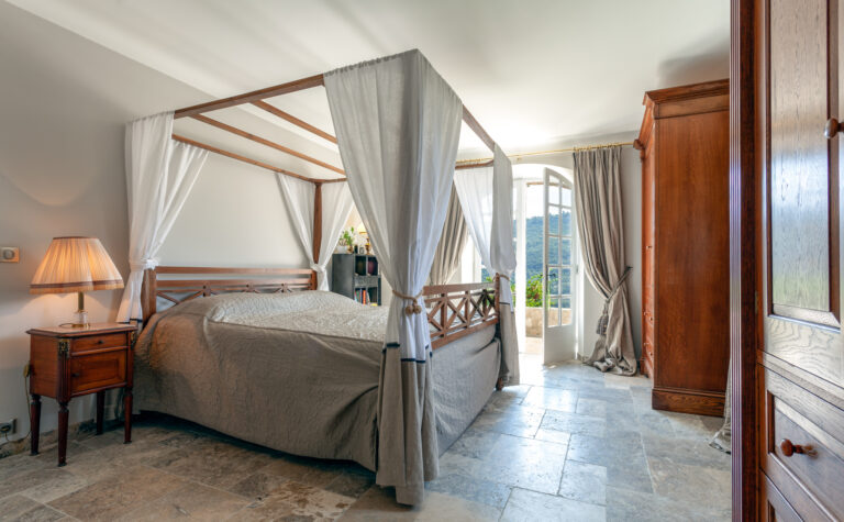 CdAV Bar sur Loup low 22villa spencer pro september 18 768x475