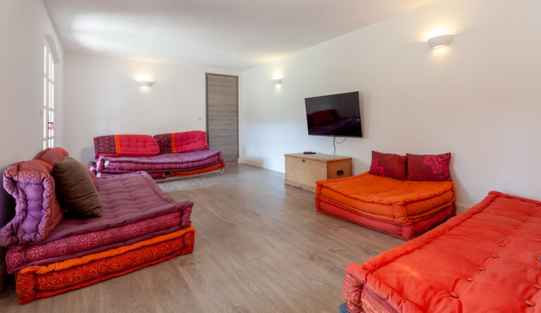 CdAV Bar sur Loup low 31villa spencer pro september 18 768x445