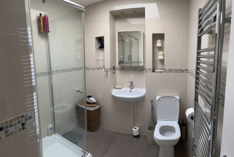 HawtreyBanhoGuest 768x515